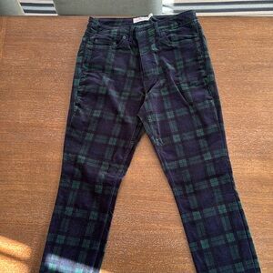 Vineyard vines velvet black watch plaid pants,  skinny leg.  Great condition